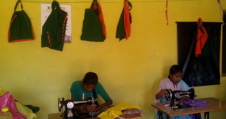 stitching_tailoring_center_2